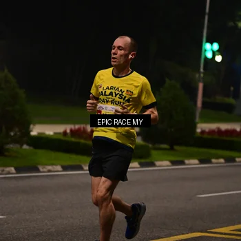 Runner Photo 7026392