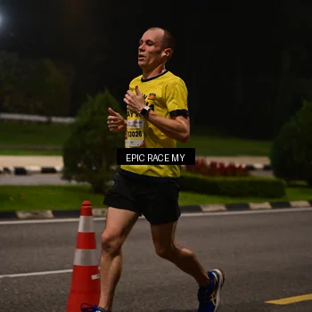 Runner Photo 7026395