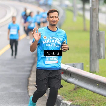 Runner Photo 7026415
