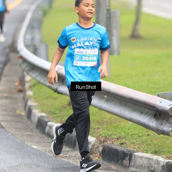 Runner Photo 7026452