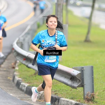 Runner Photo 7026476