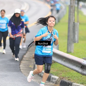Runner Photo 7026479