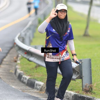 Runner Photo 7026538