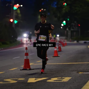 Runner Photo 7026543