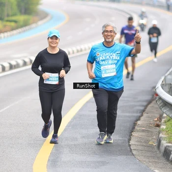 Runner Photo 7026601