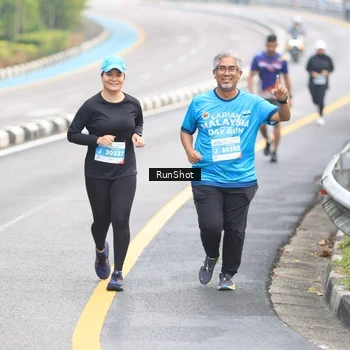 Runner Photo 7026603