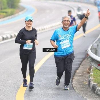 Runner Photo 7026605