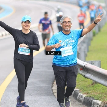 Runner Photo 7026611