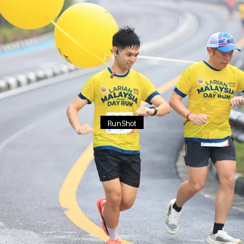 Runner Photo 7026682