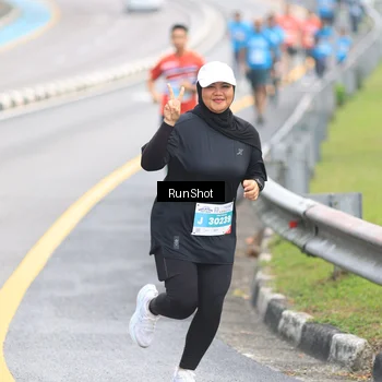 Runner Photo 7026684