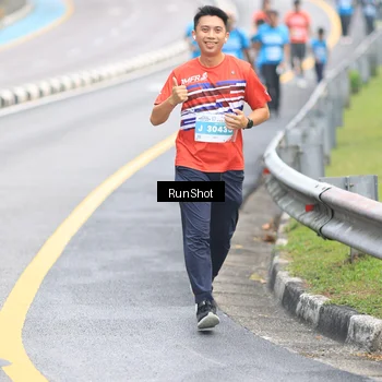 Runner Photo 7026704