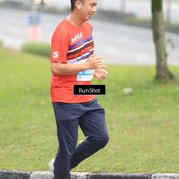 Runner Photo 7026735