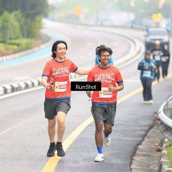 Runner Photo 7026844