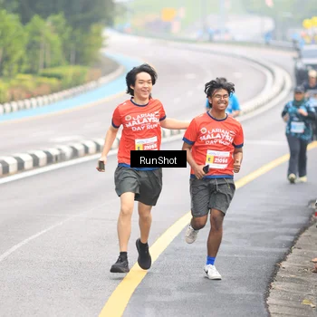 Runner Photo 7026847