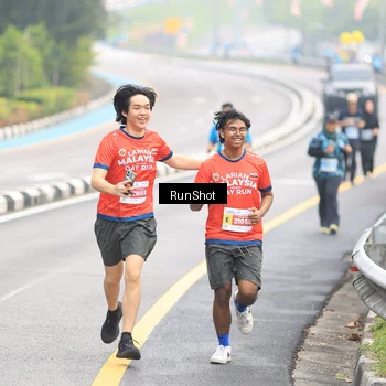 Runner Photo 7026849