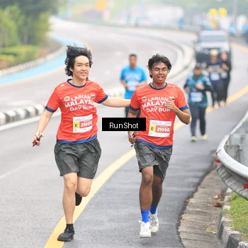 Runner Photo 7026852