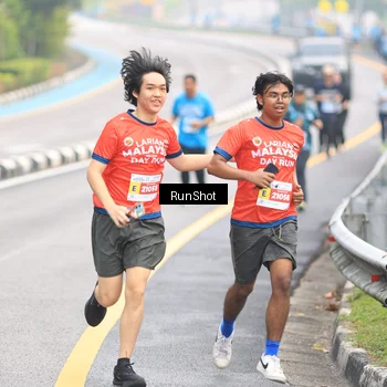 Runner Photo 7026854