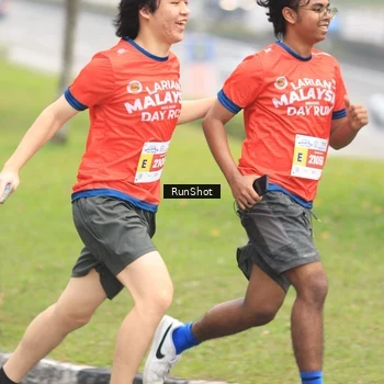 Runner Photo 7026881