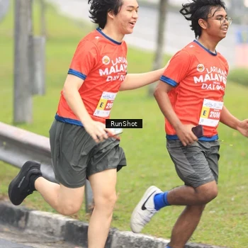Runner Photo 7026884