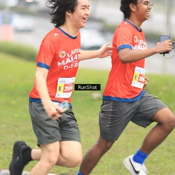 Runner Photo 7026888