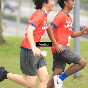 Runner Photo 7026892