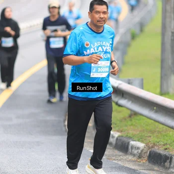 Runner Photo 7026935