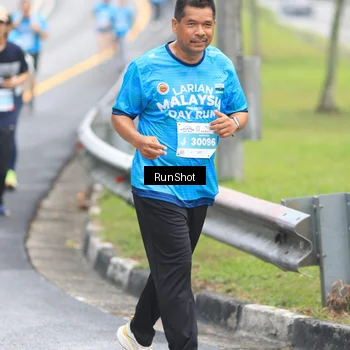 Runner Photo 7026940