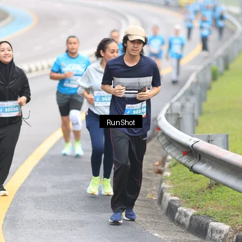 Runner Photo 7026959