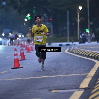 Runner Photo 7026968