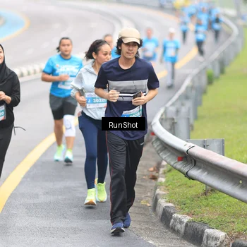 Runner Photo 7026974