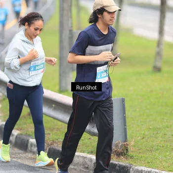 Runner Photo 7026992