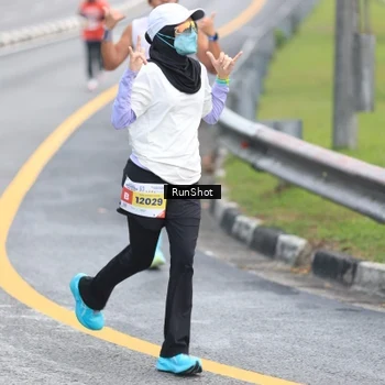 Runner Photo 7027001