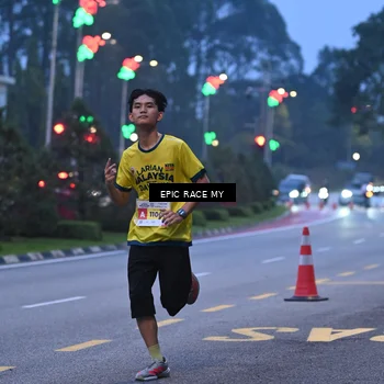Runner Photo 7027007