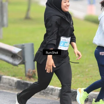 Runner Photo 7027013