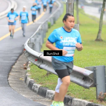 Runner Photo 7027020
