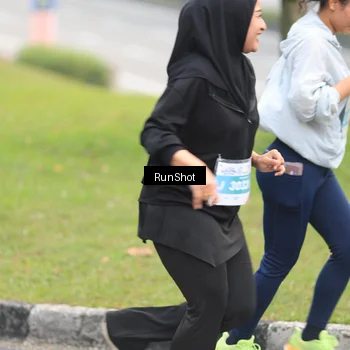 Runner Photo 7027021