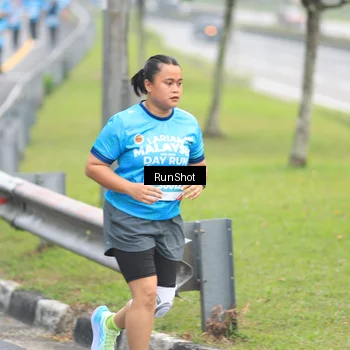 Runner Photo 7027025