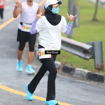 Runner Photo 7027026