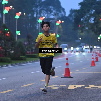 Runner Photo 7027030