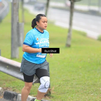 Runner Photo 7027031
