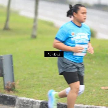 Runner Photo 7027040