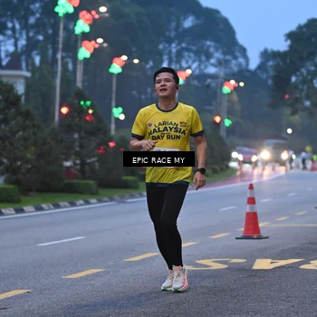 Runner Photo 7027048