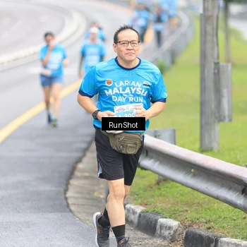 Runner Photo 7027052
