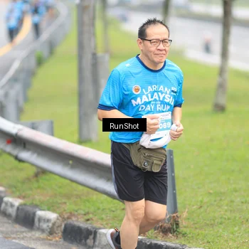 Runner Photo 7027056
