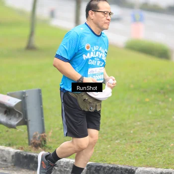 Runner Photo 7027064