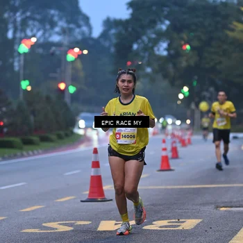 Runner Photo 7027089