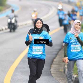 Runner Photo 7027114