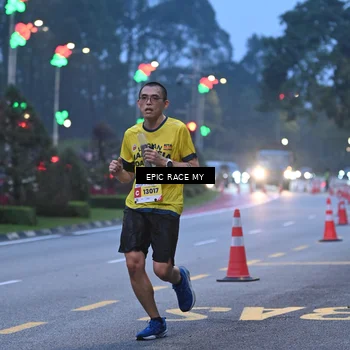 Runner Photo 7027115