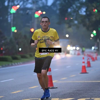 Runner Photo 7027117
