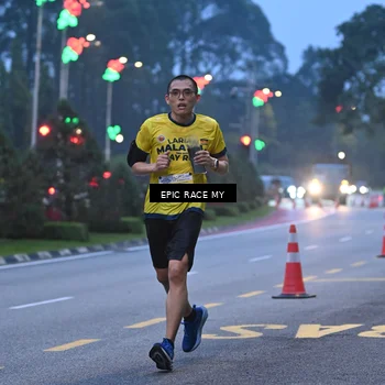 Runner Photo 7027121